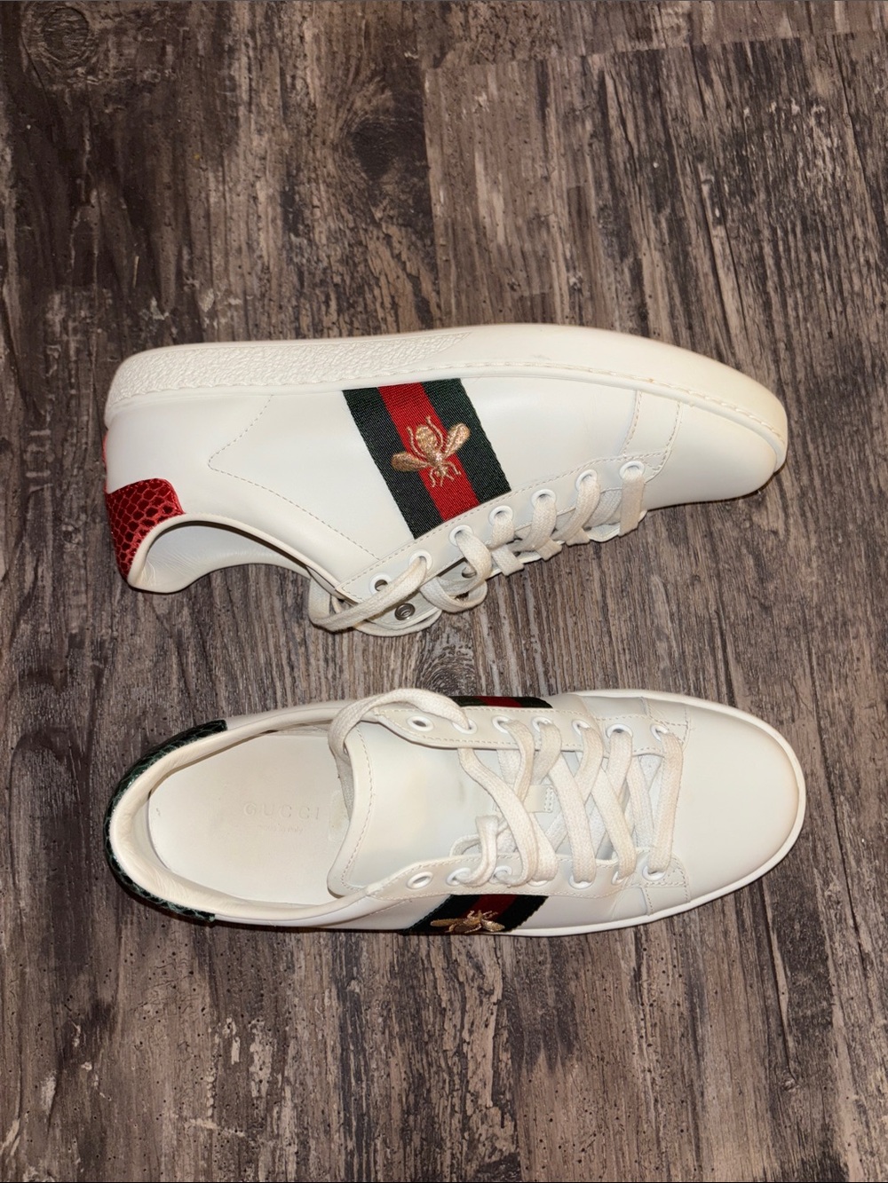Women's Gucci Ace sneaker with bee - Picture 4 of 7